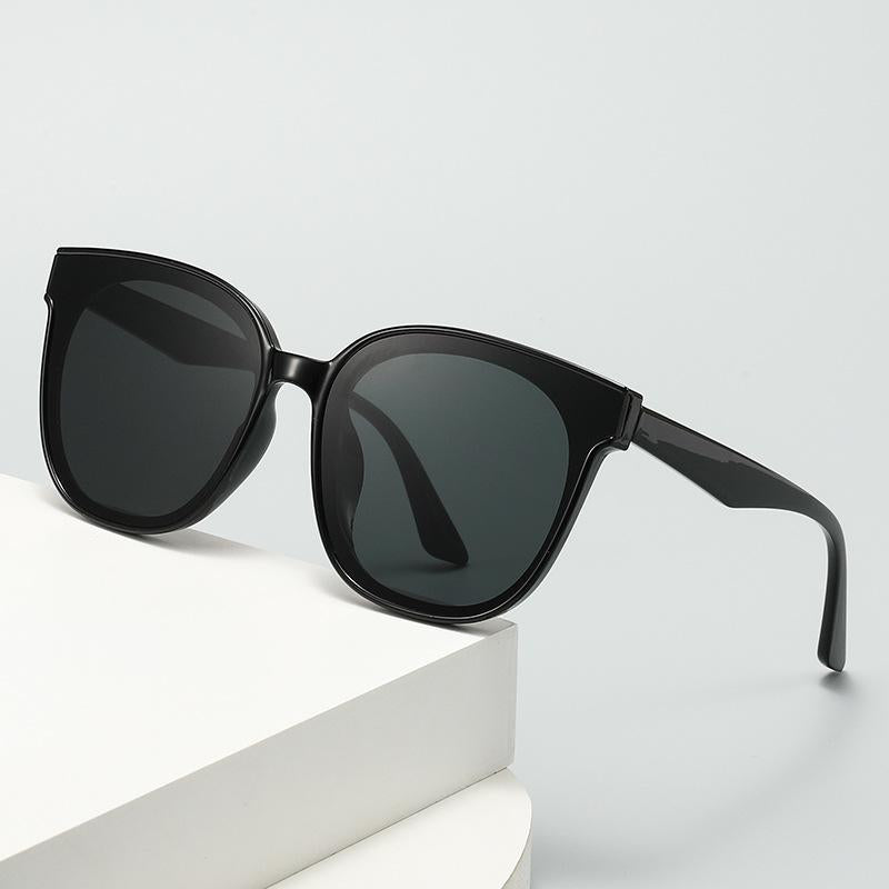 New Fashion Sunglasses Women's High-Grade Face-Looking Small Outdoor Sun Protection UV Protection Sunglasses Online Celebrity Live Glasses