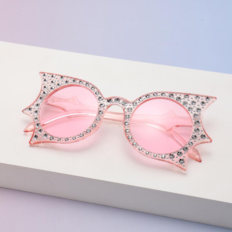 2026 New Diamond Sunglasses European and American Fashion Bat Rhinestone Glasses Halloween Masquerade Party Sunglasses