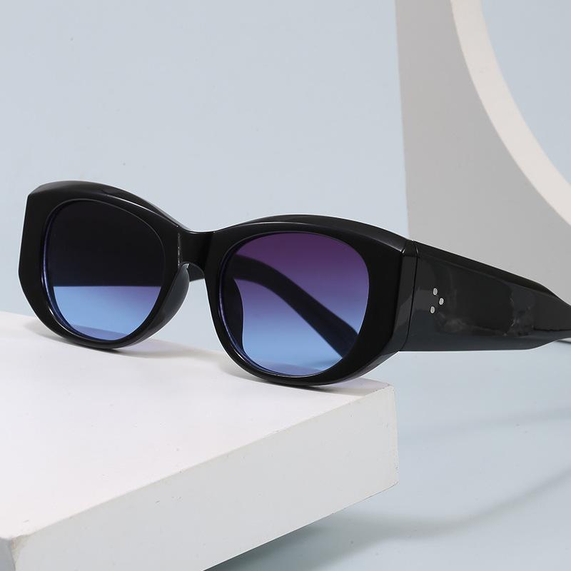 2026 New Korean Style Retro Cat Eye Sunglasses Trendy Small Face Fashionable High-Grade Street Shot Cool Sunglasses Factory Wholesale