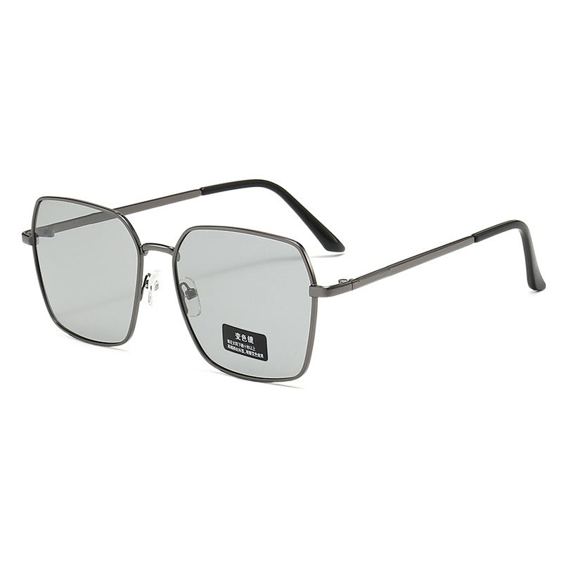 Photosensitive Color-Changing Polarized Sunglasses Men's Driver Driving Fishing Special Box UV-Proof Pilot Glasses