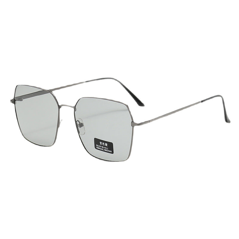 Photosensitive Color-Changing Polarized Sunglasses Men's Driver Driving Fishing Special Box UV-Proof Pilot Glasses
