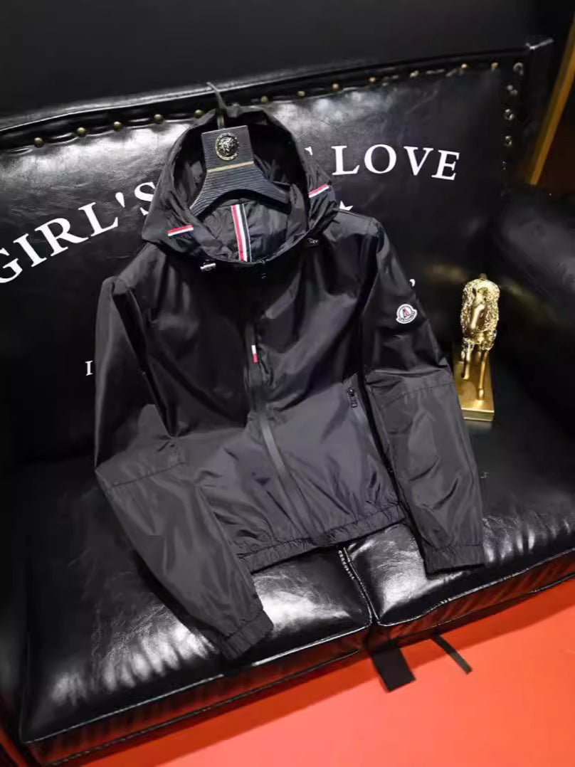 Ultra-Thin Breathable Sun Protection Clothing Men's 2025 Summer New Sun Protection Clothing Jacket Thin Casual Sports Windbreaker